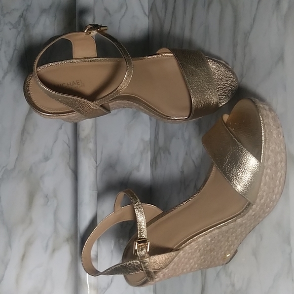 Wedge Shoes - Picture 3 of 4